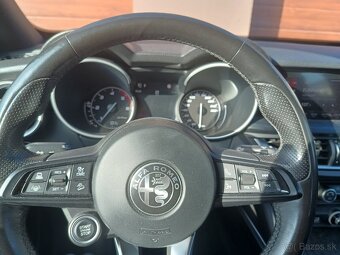 Alfa Romeo Stelvio 2.2 JTD 190k AWD A/T r.v.2022 - 13