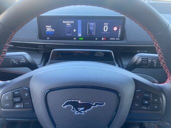 Ford Mustang Mach-e Premium AWD - 13