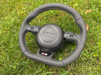 VYHRIEVANY AUDI VOLANT - ZREZANY - PERFOROVANA KOZA - 13