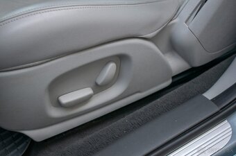 Jaguar S-Type 3.0 V6 175kw Manual - 13