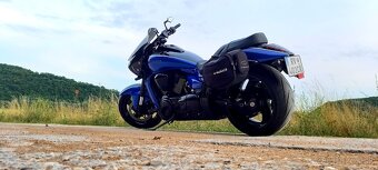 Suzuki INTRUDER VZR 1800 R BOSS - 13