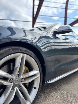 Audi S5 4.2 FSI V8 Quattro Manuál - 13