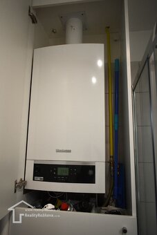 ZNÍŽENÁ CENA 2 izbový exkluzívny tehlový byt po kompletne - 13