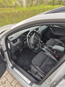 Škoda Octavia 3RS Nardo Grey - 13
