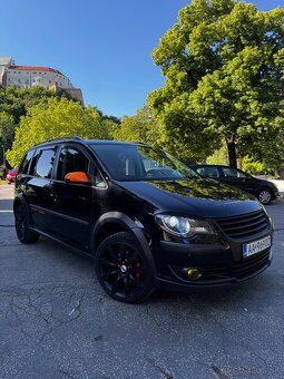 Volkswagen touran cross 2,0 TDi 103 kW - 13