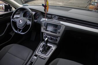 Volkswagen Passat Variant 2.0 TDI DSG - 13