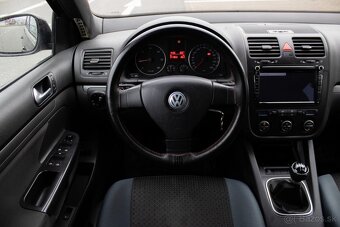 Volkswagen Jetta 1.9 TDI Sportline - 13
