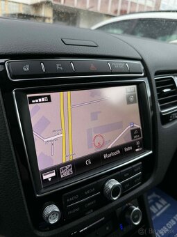 VW Touareg R-Line 3.0 TDI V6 4x4 Premium Executive - 13