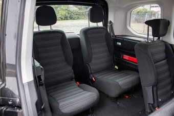 Opel Combo Life 1.2 Turbo 7-miestne - 13