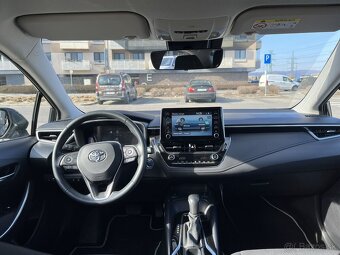 Toyota Corolla sedan 1.8 Hybrid e-CVT Comfort Tech Style - 13