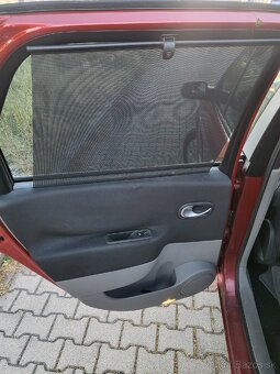 Renault Megane Scenik - 13