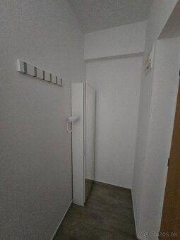2 izbovy zariadený byt - 13
