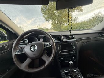 Škoda Superb II facelift 3.6 V6 FSI DSG 4x4 Lauri&klement - 13