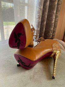 Luxusná, extravagantná dámska obuv - 13