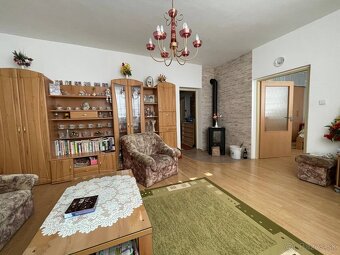 Na predaj - Vybavený, praktický, funkčny 4 izb. dom Brodské - 13