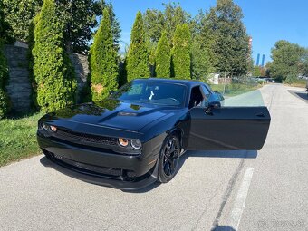 Dodge Challenger 5.7 Hemi V8 Super Track Pack - 13