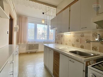 NA PREDAJ 2- izbový byt 63 m2 - lokalita Sídlisko Sever – u - 13