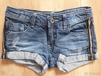 Podsite nohahice H&M+darcek - 13