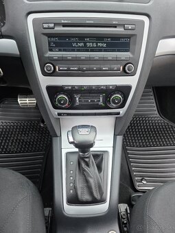 OCTAVIA COMBI SCOUT 2.0 CRTDI 103KW 4X4 XENON - 13