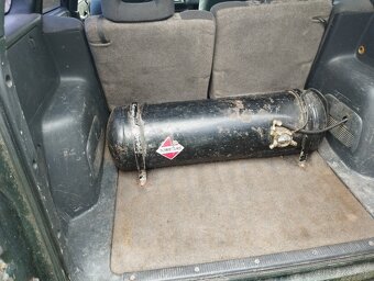 Toyota RAV4 - 13
