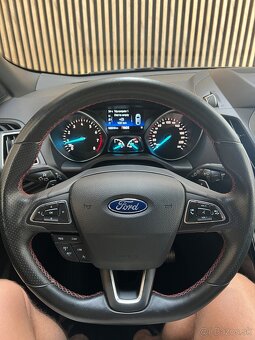 Ford Kuga 1.5 EcoBoost ST-Line AWD A/T - 13