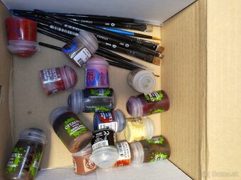 Sada airbrush pištolí (7 ks) s kompresorom a príslušenstvom - 13