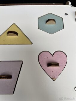 Montessori domcek s aktivitami Busy Kids - 13