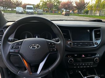Hyundai Tucson - 13