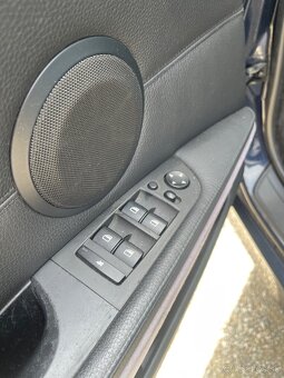 BMW e90 330i 2006 - 13