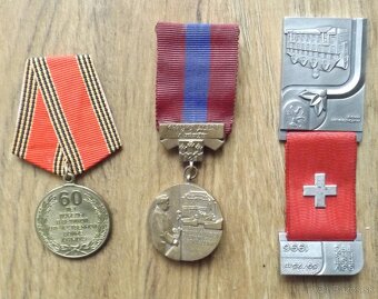 odznaky - armáda, šport i iné - 13