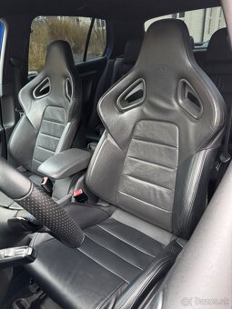 VOLKSWAGEN GOLF R32 3.2 V6 - 13