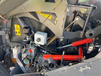 CLAAS ROLLANT 620 RC - 13