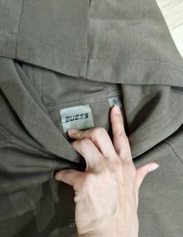 NOVE Guess 2x khaki zlata teplakova suprava - 13