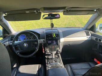 Volkswagen Touareg - 13