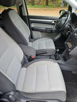 VW Touran Cross 1.6 TDI - 13