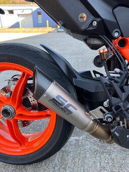 KTM SUPERDUKE 1290 R Orange 2022 v záruke, odpočet DPH - 13