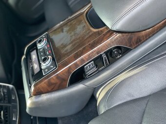 Audi A8 3.0 TDI V6 DPF quattro tiptronic - 13