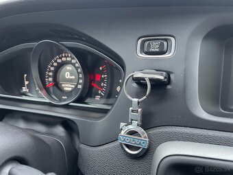 Volvo V40 D3 2.0 110kw Momentum - 13