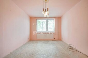 Veľký 2-izbový byt s balkónom v širšom centre, Nové... - 13