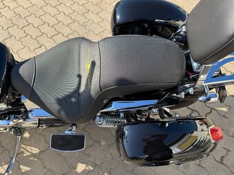 Honda VT 750 DC Black Widow - 13