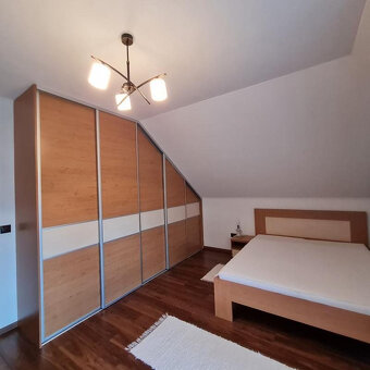REZERVOVANÉ LUXUSNÝ RODINNÝ APARTMÁNOVÝ DOM 350 M2 S POZEMK - 13