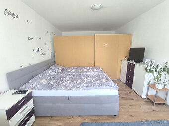 REZERVOVANÉ ZREKONŠTRUOVANÝ ZARIADENÝ VEĽKÝ /64,11M2/ STRED - 13