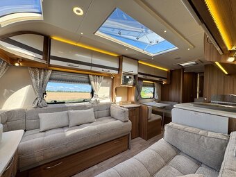 Celoroční karavan Lunar Clubman ES r.v 2018  ALDE topení - 13