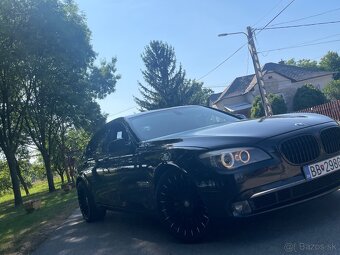 BMW F01 740d - 13