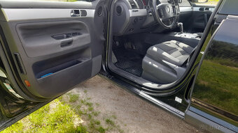 Volkswagen Touareg 3.0 TDI - 13