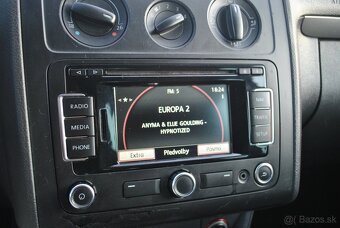 Volkswagen Touran 1.9 TDI DSG 7 miest Ťažné zariadenie - 13