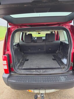 Predám Dodge Nitro, rok 2009 automat - 13