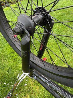 Bmx wethepeople trust - 13