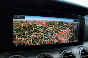 Mercedes-Benz E AMG - 13