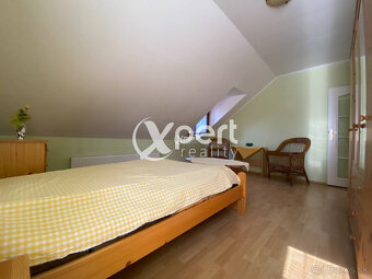 ZNÍŽENÁ CENA.NA PREDAJ RODINNÝ DOM PRIAMO V CENTRE - 13